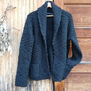 The Limited Textured Cardigan Size L
